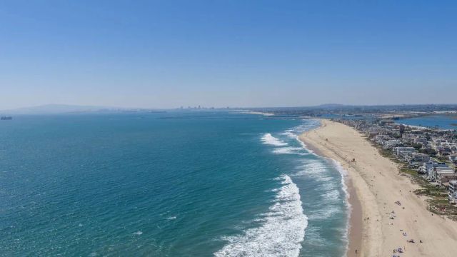 16735 Bayview Drive, Huntington Beach, CA 92649
