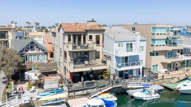 16735 Bayview Drive, Huntington Beach, CA 92649