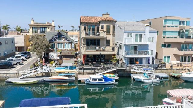 16735 Bayview Drive, Huntington Beach, CA 92649