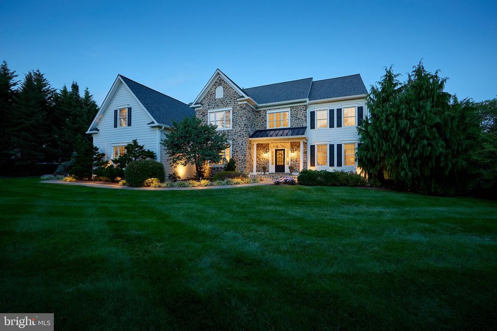 48 LILY POND LN, CHESTER SPRINGS, PA 19425 — exterior