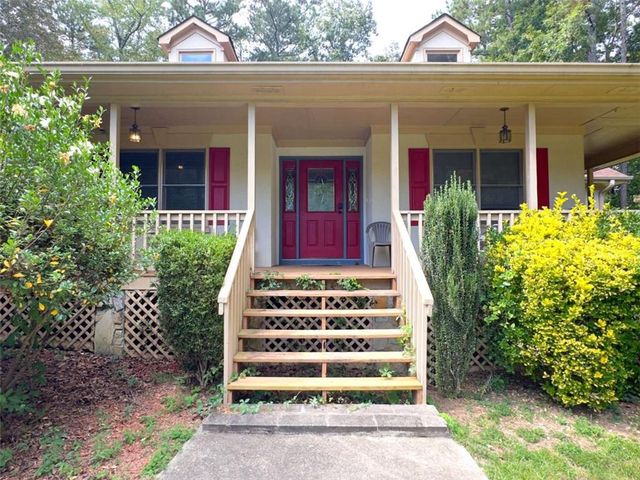 3488 Pebble Brook Lane, Stockbridge, GA 30281