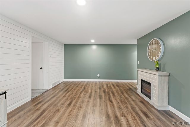 65 Guilford Lane 5, Amherst, NY 14221