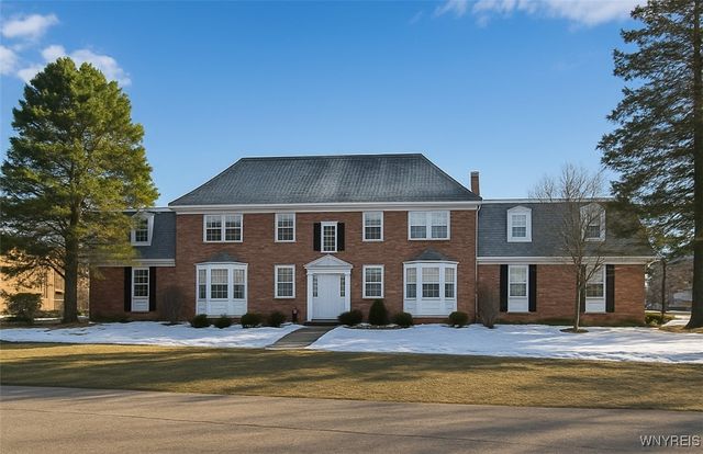 65 Guilford Lane 5, Amherst, NY 14221