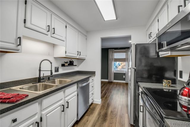 65 Guilford Lane 5, Amherst, NY 14221