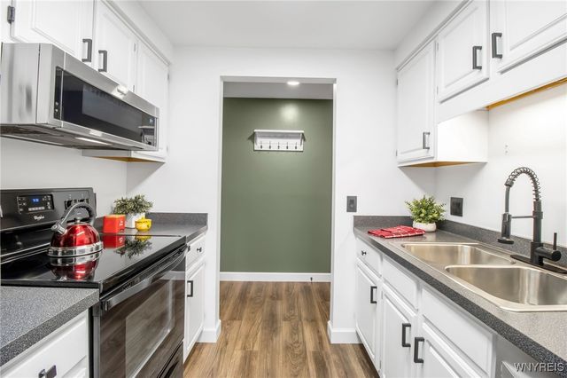 65 Guilford Lane 5, Amherst, NY 14221