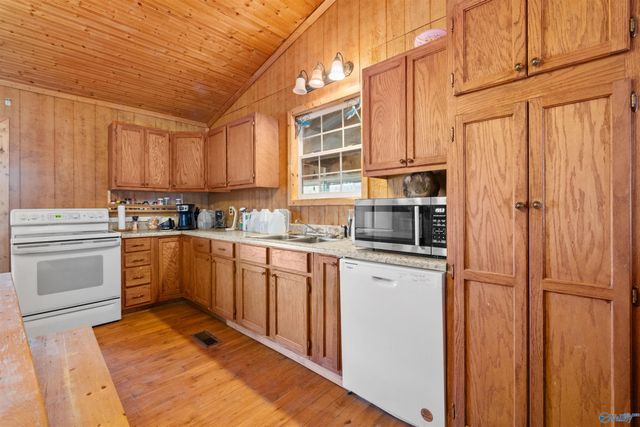 2962 County Road 140, Ider, AL 35981