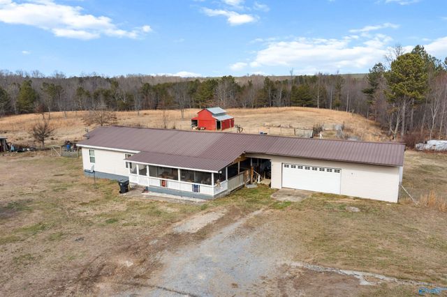 2962 County Road 140, Ider, AL 35981