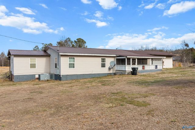 2962 County Road 140, Ider, AL 35981