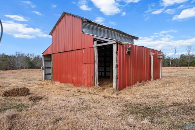 2962 County Road 140, Ider, AL 35981