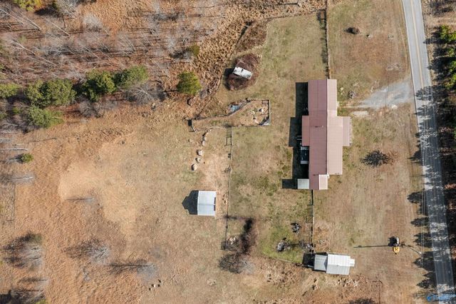 2962 County Road 140, Ider, AL 35981