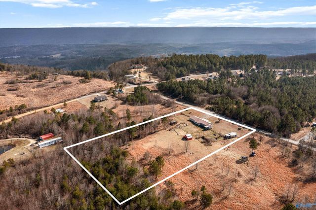 2962 County Road 140, Ider, AL 35981