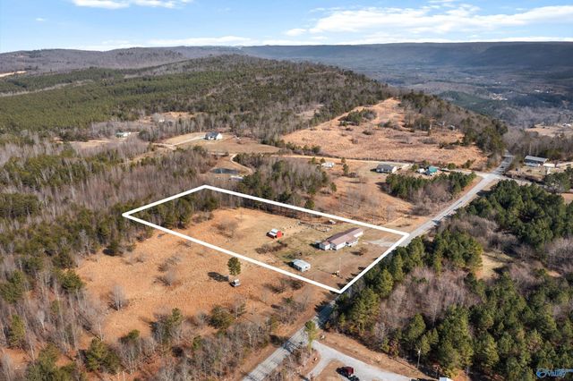 2962 County Road 140, Ider, AL 35981