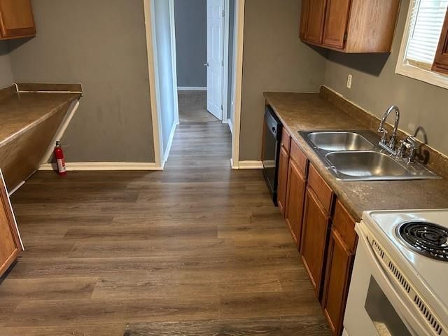 418 Holly SE Drive, Atlanta, GA 30354