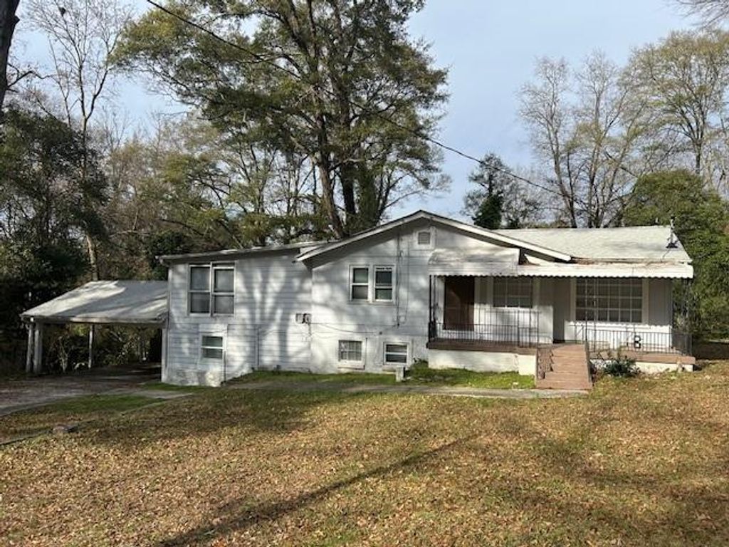 418 Holly SE Drive, Atlanta, GA 30354