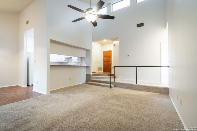 6404 Brook Cv, San Antonio, TX 78240