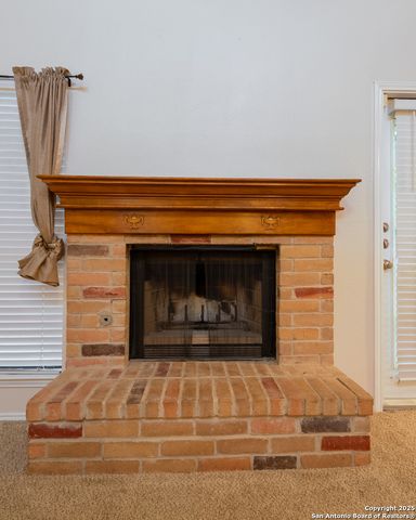 6404 Brook Cv, San Antonio, TX 78240