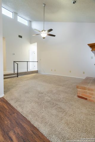 6404 Brook Cv, San Antonio, TX 78240