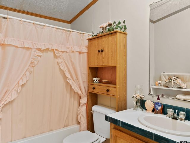 2811 medlin Rd, Gilmer, TX 75645