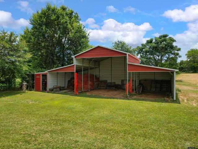 2811 medlin Rd, Gilmer, TX 75645