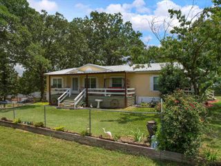 2811 medlin Rd, Gilmer, TX 75645