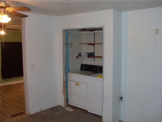 729 York Avenue, Charleston, WV 25387