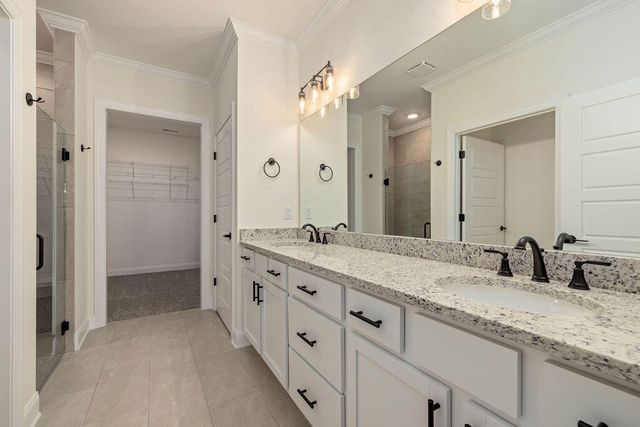 1587 Whisper Winds Lane # 40, Ooltewah, TN 37363