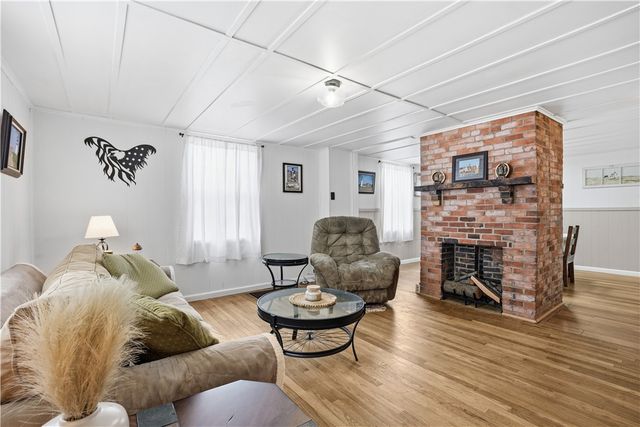 164 W Pittsburgh Street, Delmont, PA 15626