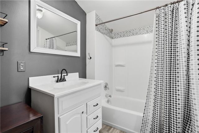 164 W Pittsburgh Street, Delmont, PA 15626