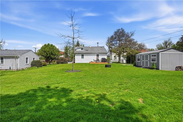 164 W Pittsburgh Street, Delmont, PA 15626
