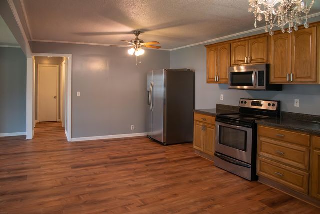 490 Scoggins Street, Summerville, GA 30747