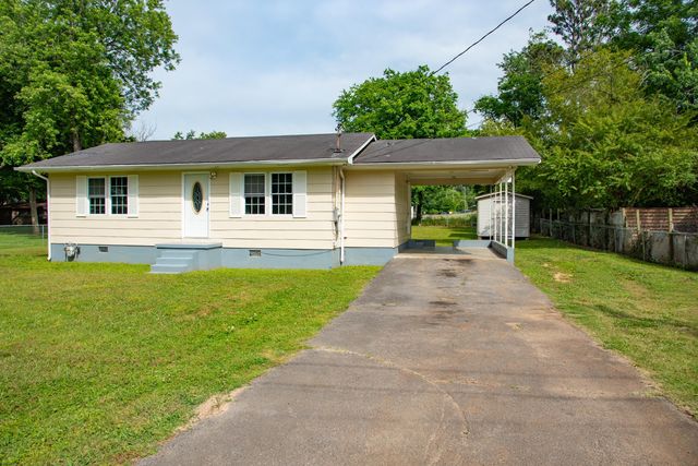 490 Scoggins Street, Summerville, GA 30747