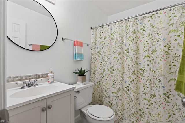 452 Rivers Ridge CIR, Newport News, VA 23608