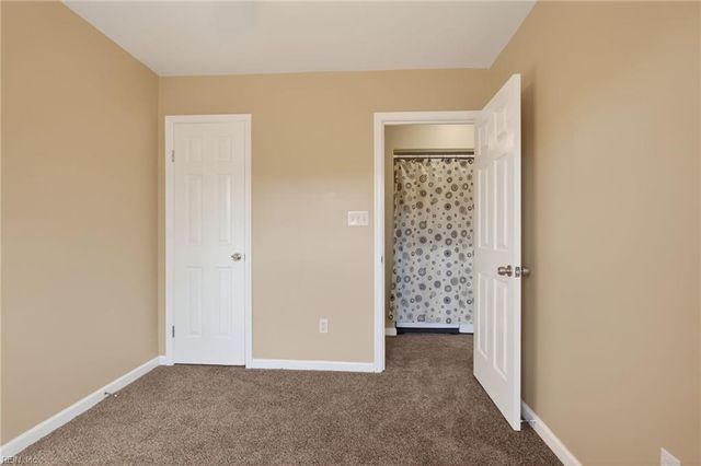 452 Rivers Ridge CIR, Newport News, VA 23608