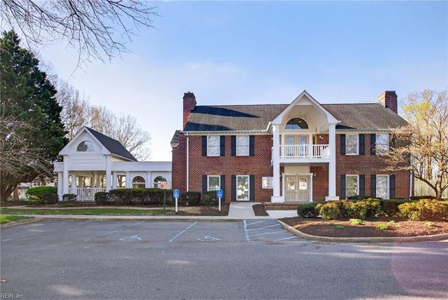 452 Rivers Ridge CIR, Newport News, VA 23608