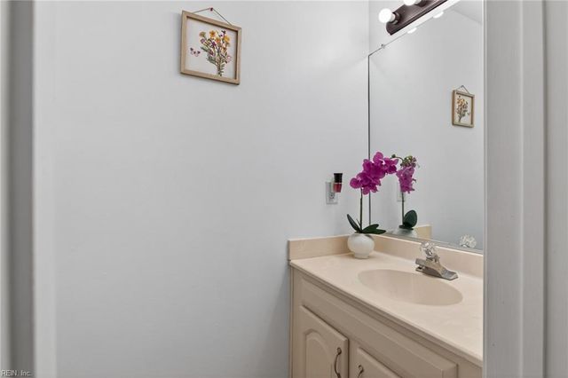 452 Rivers Ridge CIR, Newport News, VA 23608