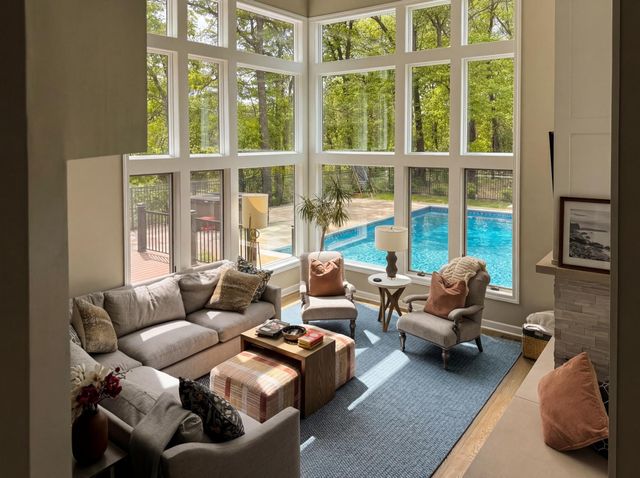 12 Forest Trail, Mahtomedi, MN 55115