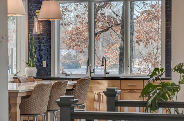 12 Forest Trail, Mahtomedi, MN 55115