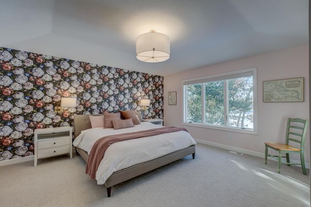 12 Forest Trail, Mahtomedi, MN 55115