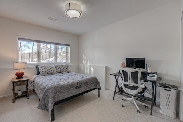 12 Forest Trail, Mahtomedi, MN 55115