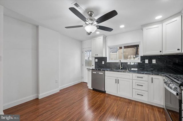 2544 S WATTS ST, Philadelphia, PA 19148