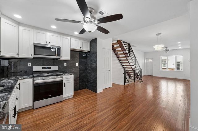 2544 S WATTS ST, Philadelphia, PA 19148