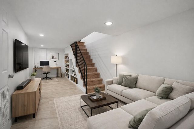 2544 S WATTS ST, Philadelphia, PA 19148