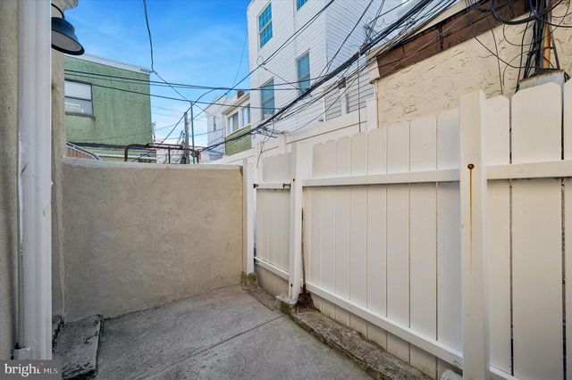 2544 S WATTS ST, Philadelphia, PA 19148