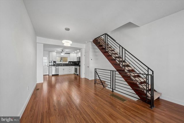 2544 S WATTS ST, Philadelphia, PA 19148