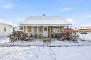 2706 5 1/2 Avenue, Rock Island, IL 61201