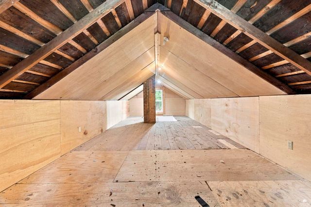 1405 Pierre Street, Manhattan, KS 66502