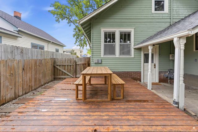 1405 Pierre Street, Manhattan, KS 66502