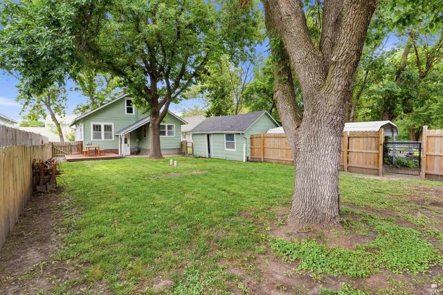 1405 Pierre Street, Manhattan, KS 66502