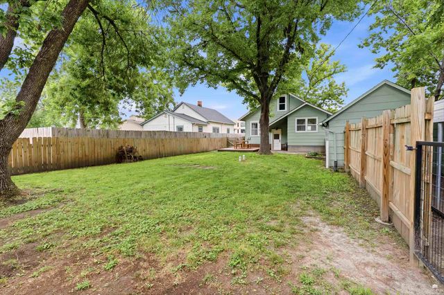 1405 Pierre Street, Manhattan, KS 66502