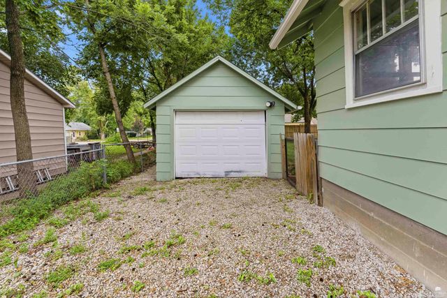 1405 Pierre Street, Manhattan, KS 66502